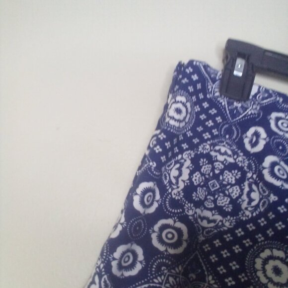 Talbots Skirt Women 8 Straight Short Side Zip Pattern Blue - Picture 16 of 16